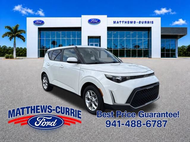 Used 2025 Kia Soul LX w/ LX Technology Package