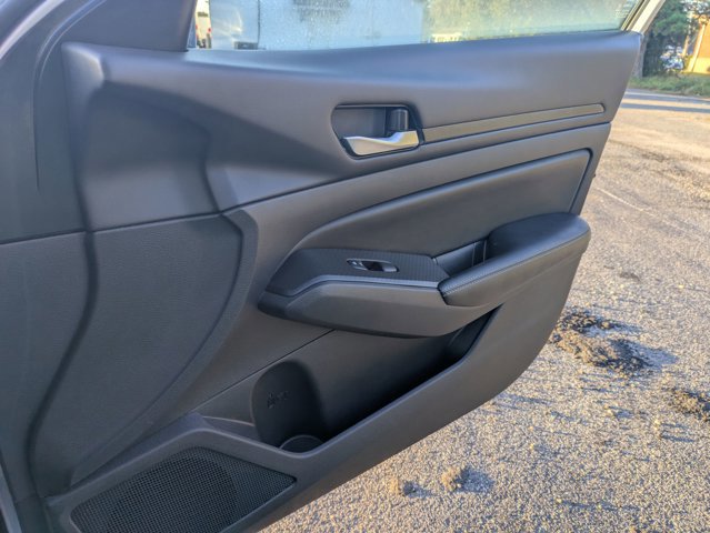 Used 2024 Nissan Altima 2.5 SV image 29