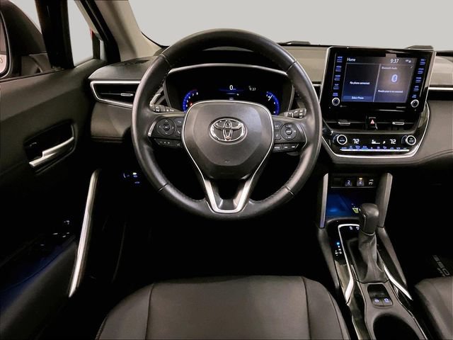 Used 2022 Toyota Corolla Cross XLE w/ Convenience Package AWD/4WD image 5