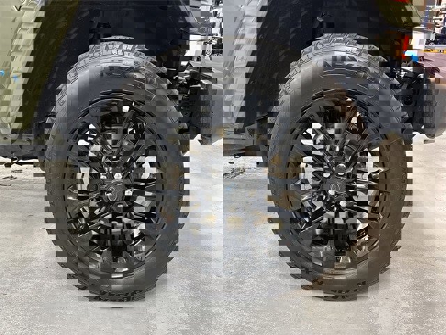 Used 2024 Jeep Wrangler Unlimited Sahara image 2