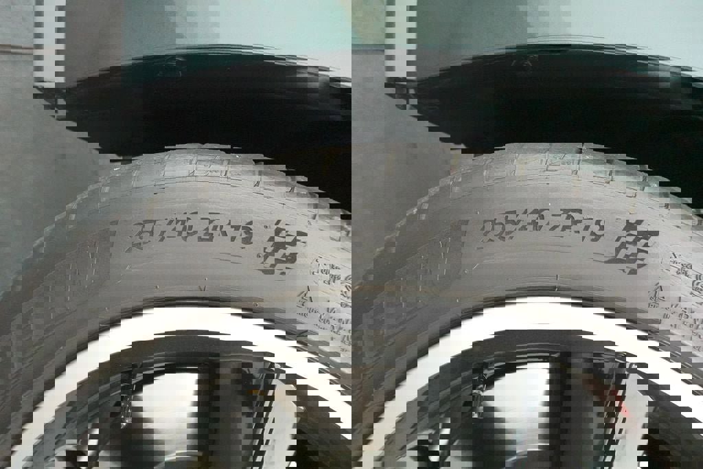 Certified 2019 Ford Mustang Bullitt w/ Bullitt Electronics Package RWD image 33