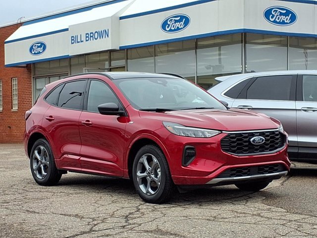 Certified 2024 Ford Escape ST-Line w/ Tech Pack #1 AWD/4WD image 1