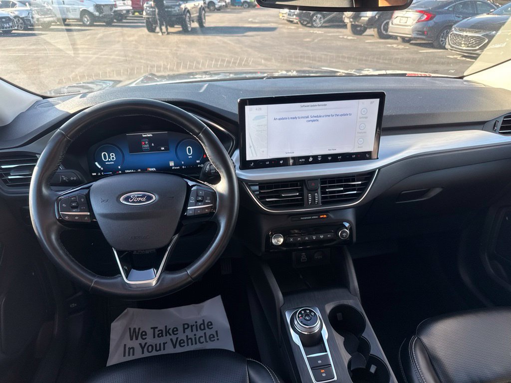 Certified 2024 Ford Escape Platinum AWD/4WD image 21