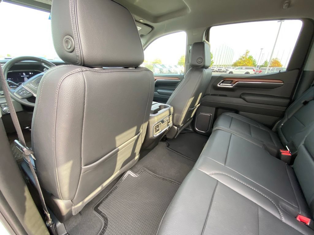 Used 2023 GMC Sierra 1500 Denali w/ Technology Package AWD/4WD image 22
