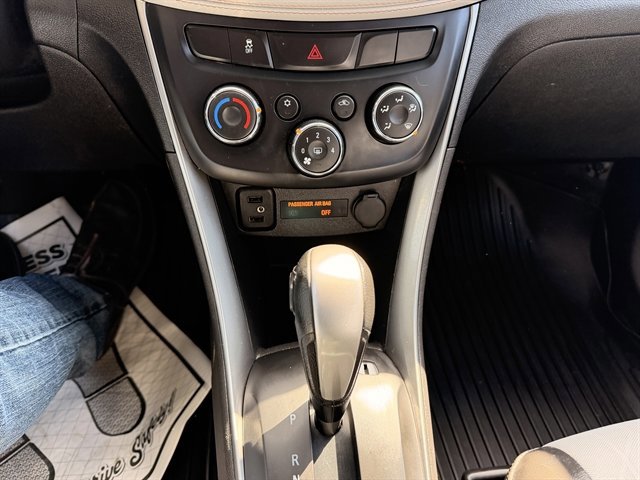 Used 2018 Chevrolet Trax LT w/ Driver Confidence Package image 13