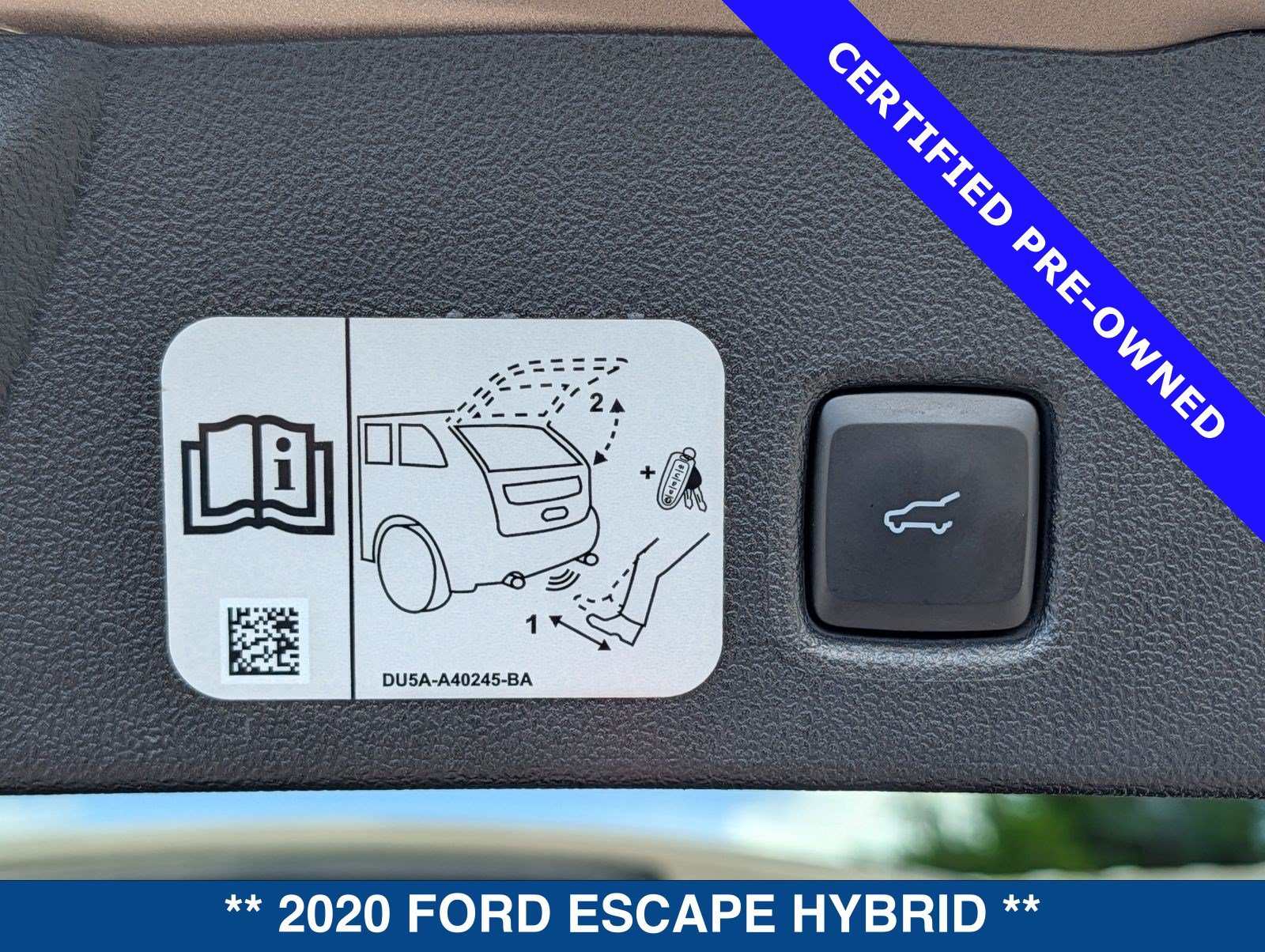 Certified 2020 Ford Escape Titanium FWD image 15