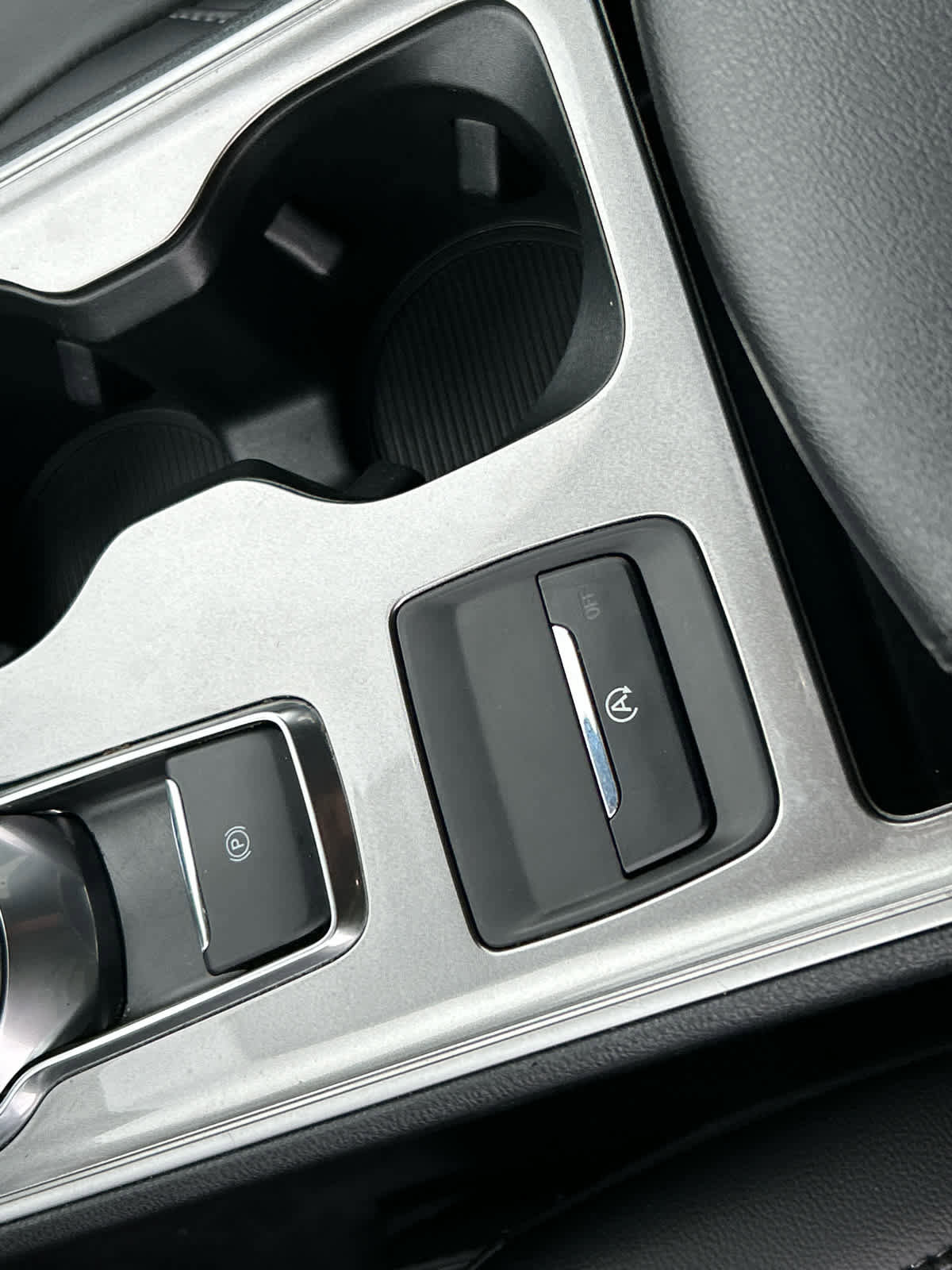 Certified 2024 Ford Edge SEL image 39