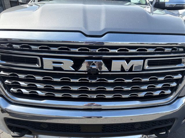 Used 2025 RAM 1500 Limited AWD/4WD image 23