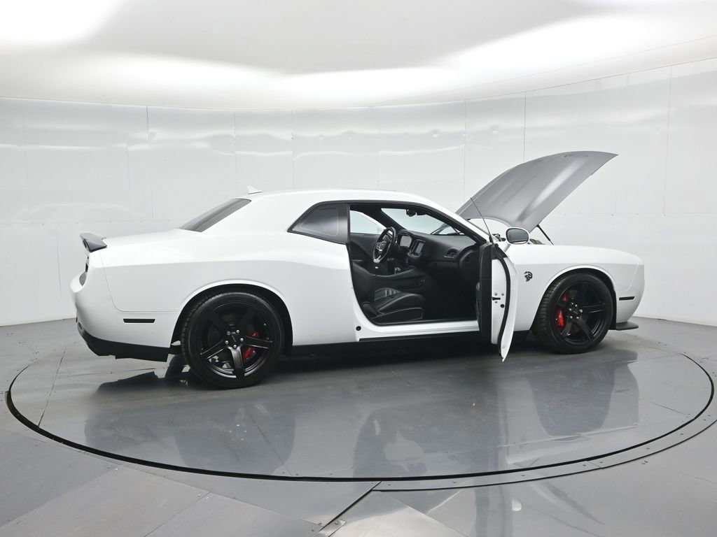 Used 2019 Dodge Challenger SRT Hellcat w/ Laguna Leather Package image 32