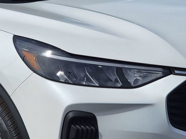 Certified 2023 Ford Escape Active AWD/4WD image 16
