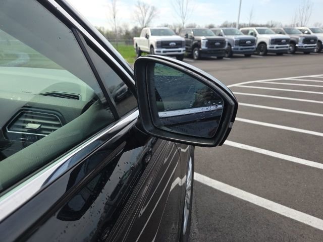 Used 2019 Volkswagen Tiguan SE AWD/4WD image 8