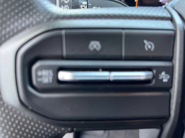 Used 2023 Chevrolet Colorado Trail Boss w/ Technology Package AWD/4WD image 30