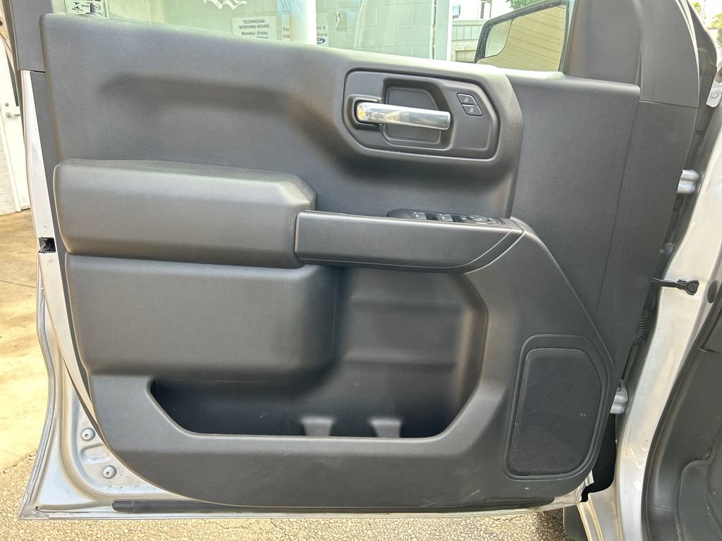 Used 2022 Chevrolet Silverado 1500 Custom w/ LPO, Dark Essentials Package image 9