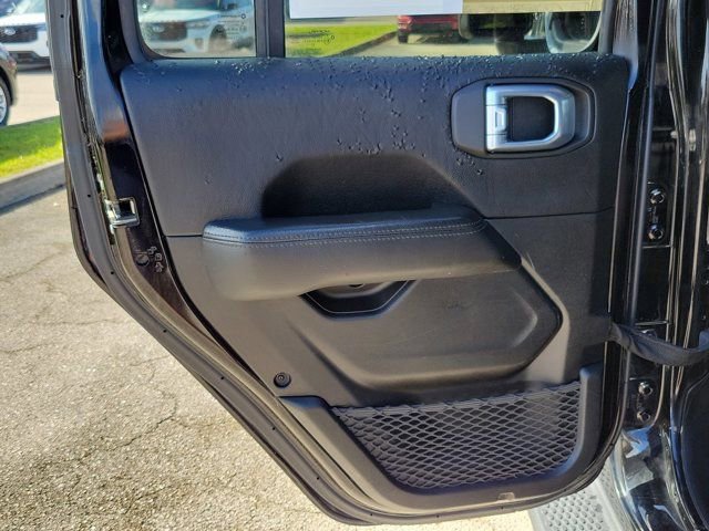 Used 2021 Jeep Wrangler Unlimited Sahara image 13