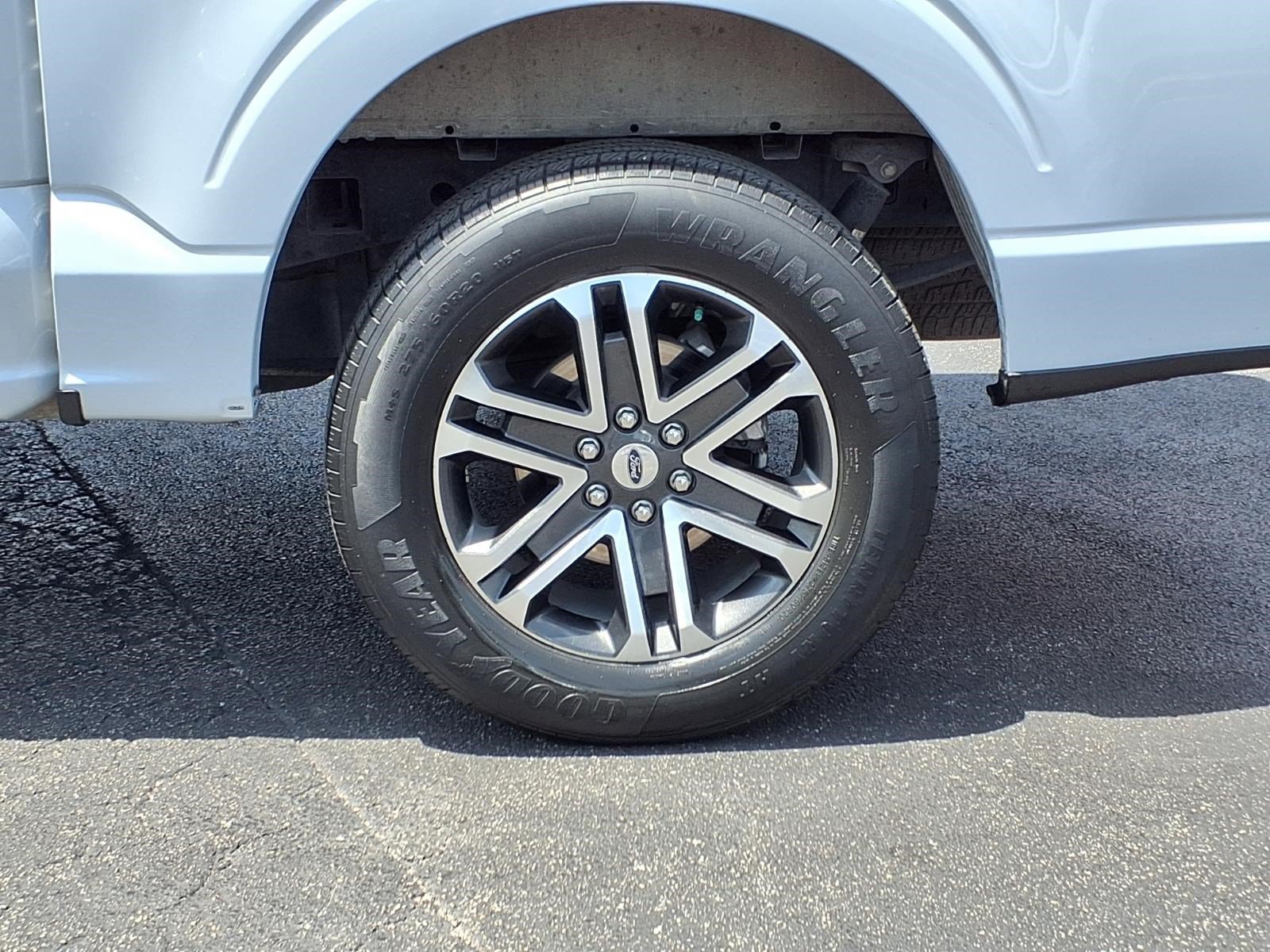 Certified 2022 Ford F150 XL w/ STX Appearance Package RWD image 10