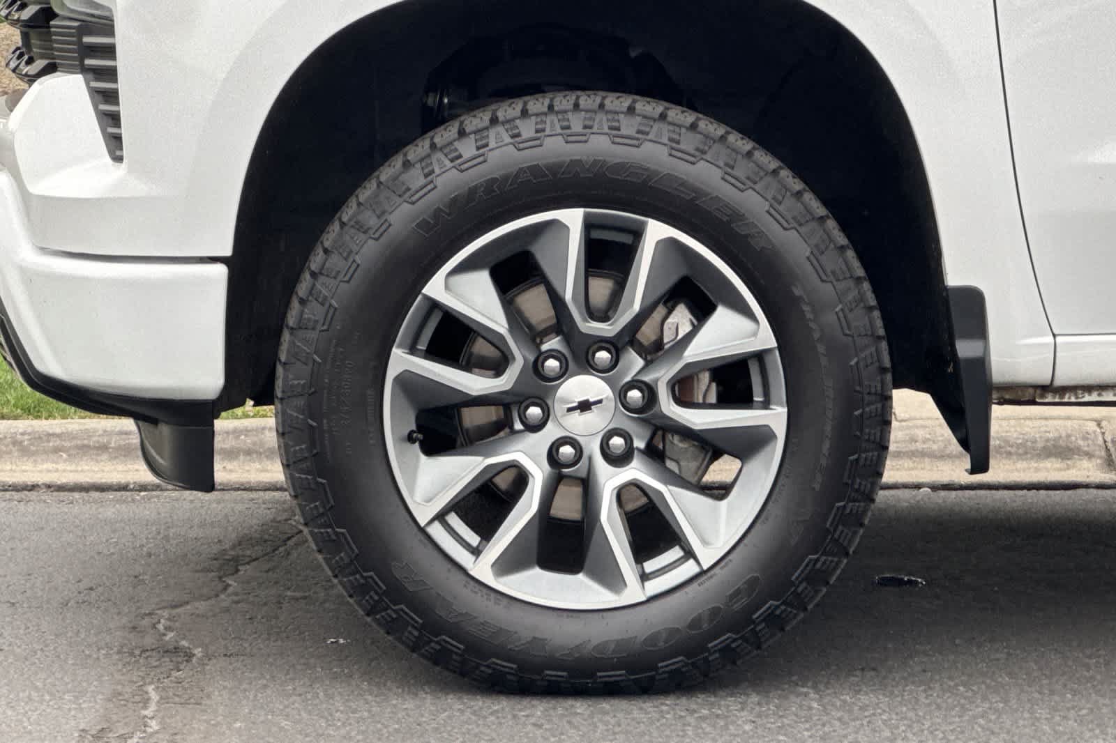 Used 2022 Chevrolet Silverado 1500 RST AWD/4WD image 26