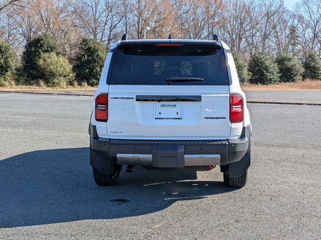 Used 2025 Toyota Land Cruiser image 5