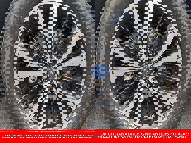 Certified 2022 Ford Escape SE w/ SE Sport Appearance Package image 9