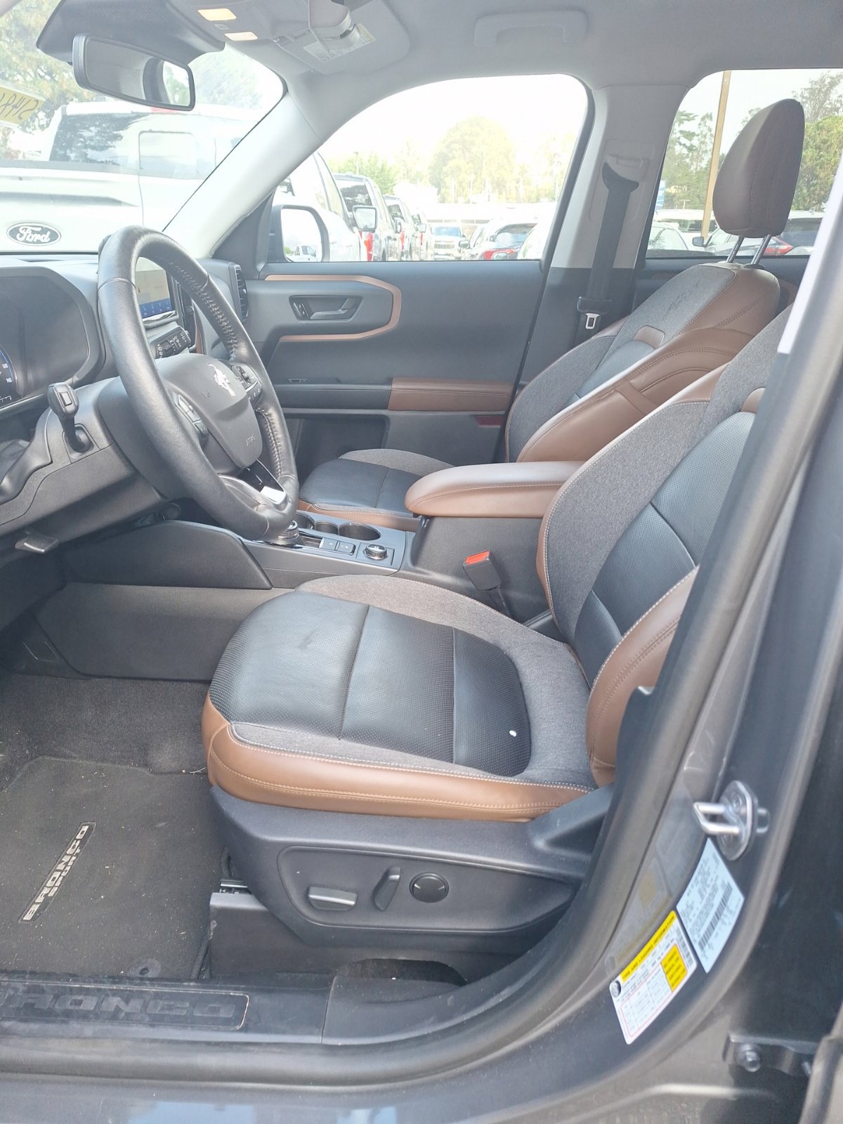 Certified 2022 Ford Bronco Sport Outer Banks w/ Tech Package AWD/4WD image 11