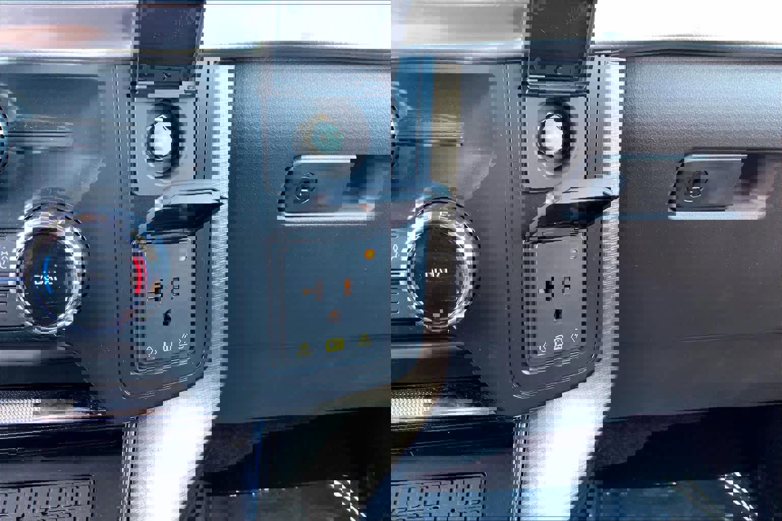 Certified 2025 Ford F150 King Ranch image 33