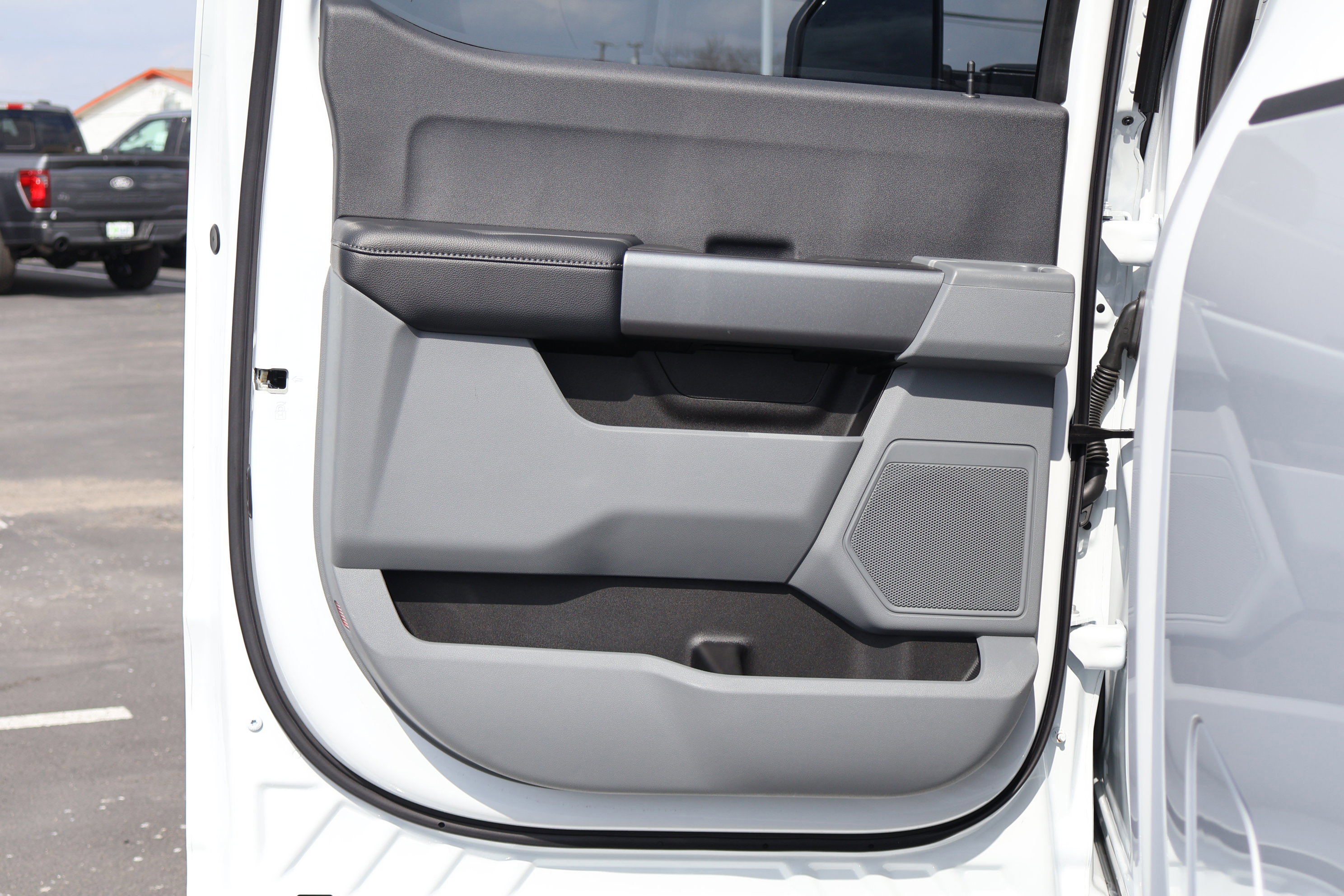 Certified 2025 Ford F250 XL w/ STX Appearance Package image 27