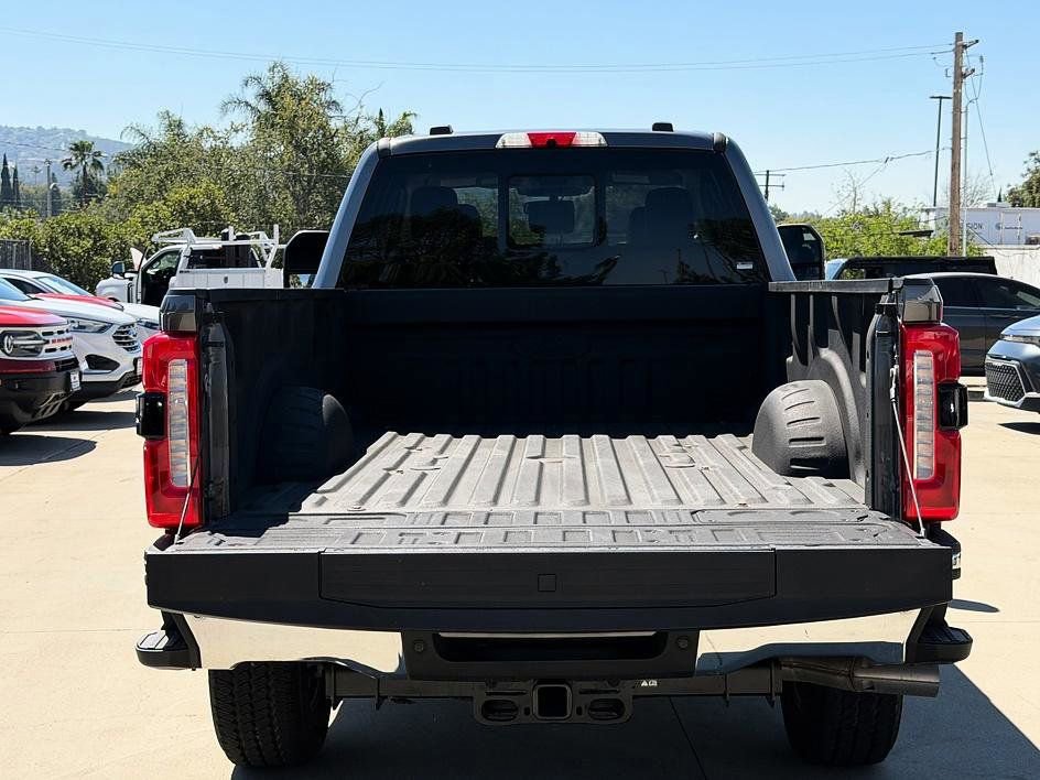 Certified 2023 Ford F350 Lariat w/ Tow Technology Package image 11