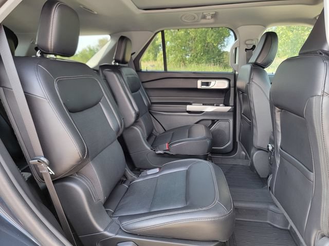 Certified 2023 Ford Explorer Limited w/ Limited Technology Package AWD/4WD image 24