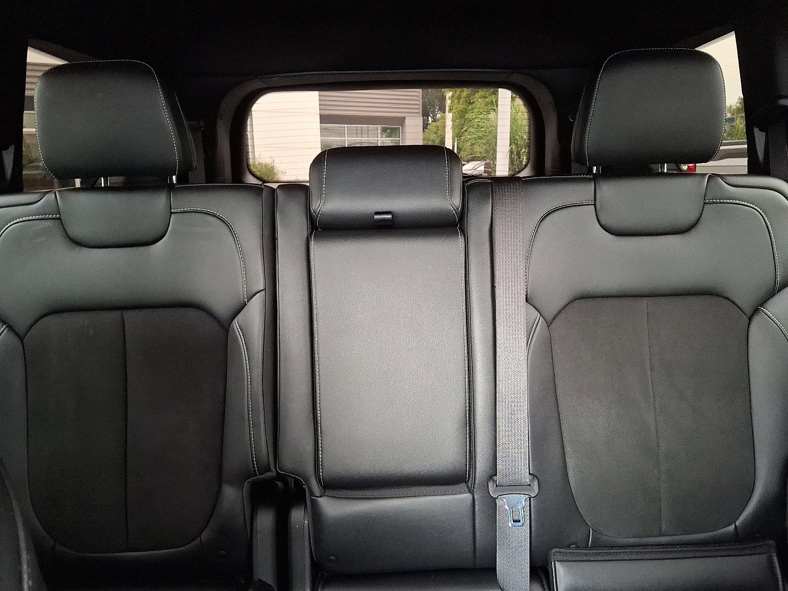 Used 2023 Jeep Grand Cherokee L Laredo image 19