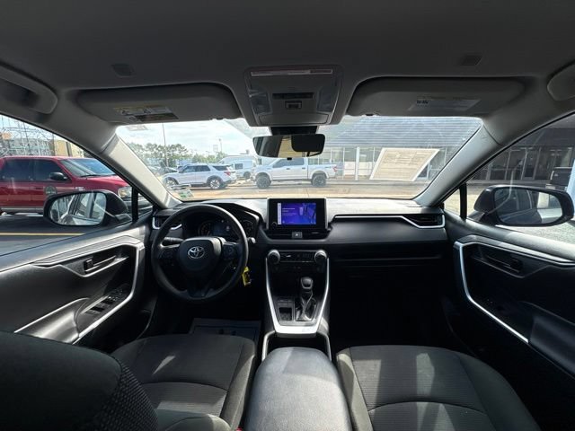 Used 2024 Toyota RAV4 LE FWD image 24