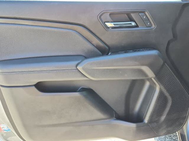 Used 2024 Chevrolet Colorado LT w/ LT Convenience Package II AWD/4WD image 9