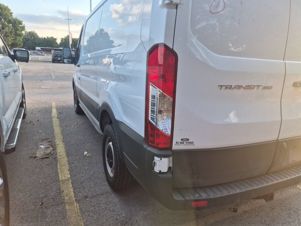Certified 2023 Ford Transit 350 Low Roof RWD image 11