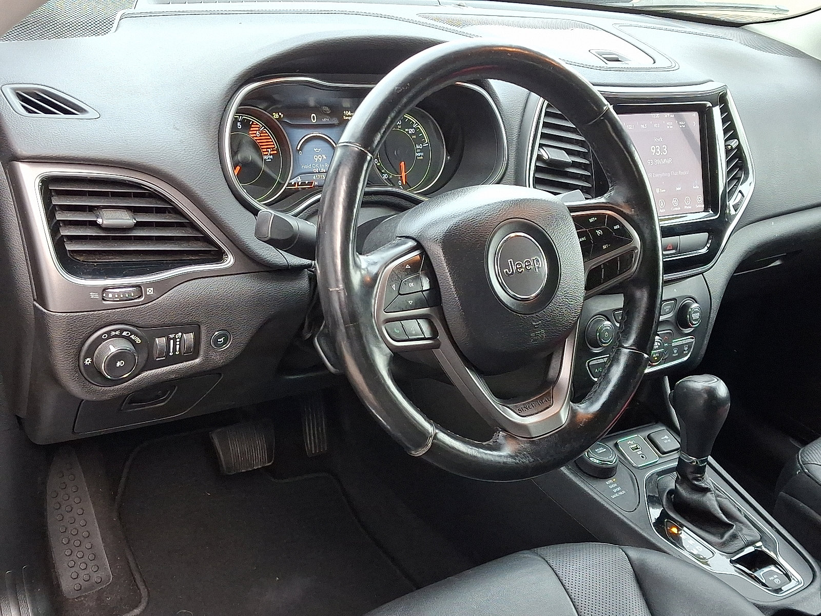 Used 2020 Jeep Cherokee Limited image 18