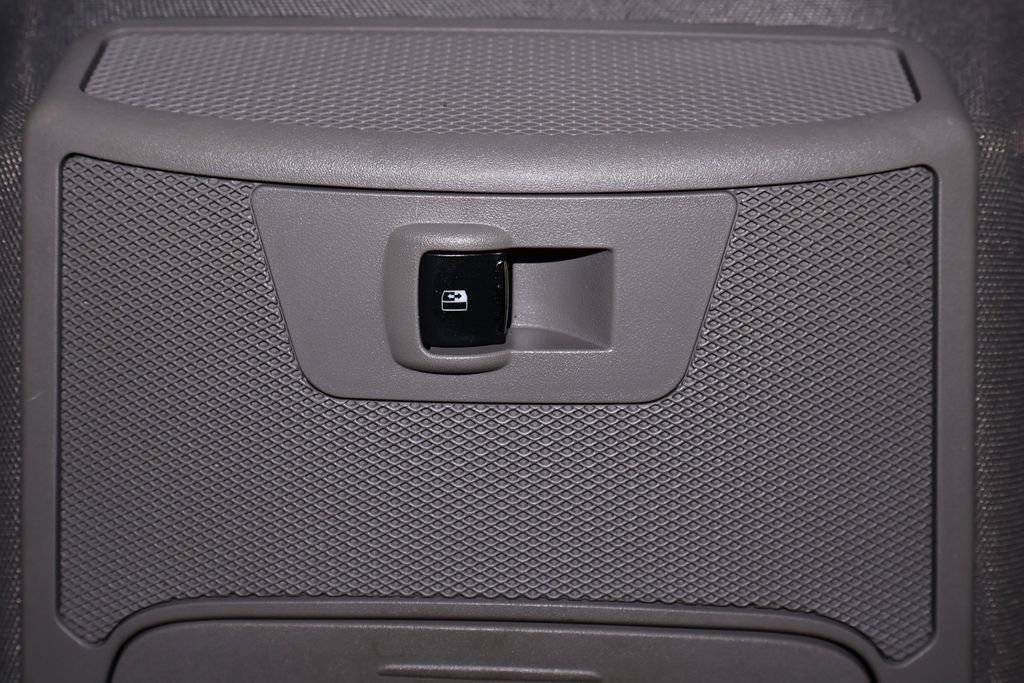 Certified 2019 Ford F150 XLT w/ Equipment Group 302A Luxury image 39