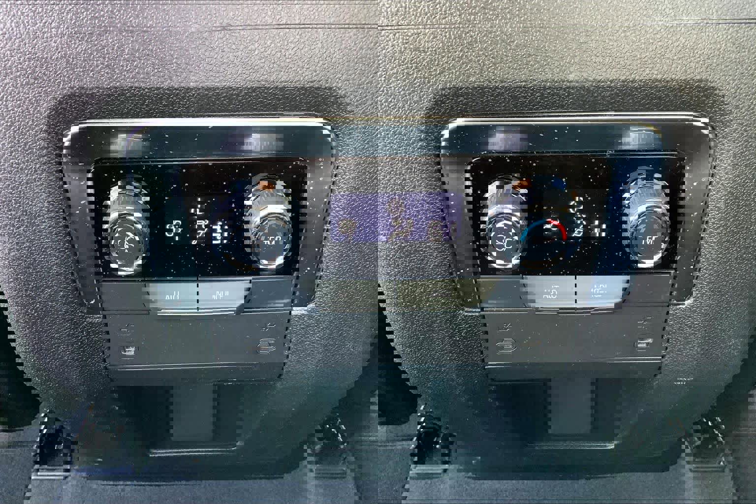 Used 2025 Chevrolet Tahoe Z71 image 34