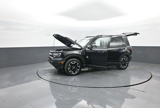 Certified 2023 Ford Bronco Sport Outer Banks w/ Tech Package image 37