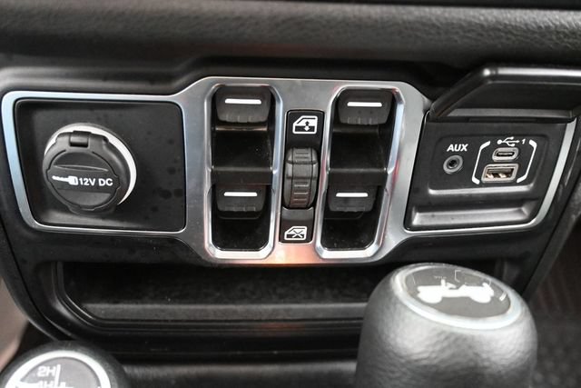 Used 2024 Jeep Wrangler Unlimited Sport AWD/4WD image 23