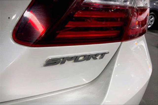Used 2017 Honda Accord Sport image 10
