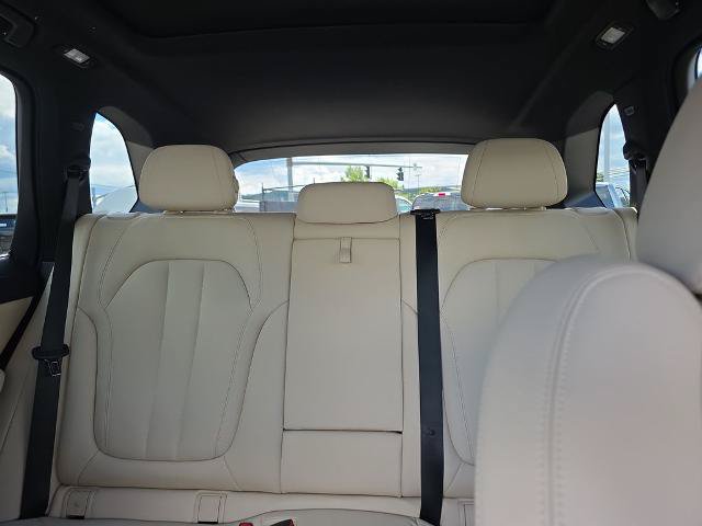 Used 2022 BMW X5 xDrive40i w/ Premium Package AWD/4WD image 40