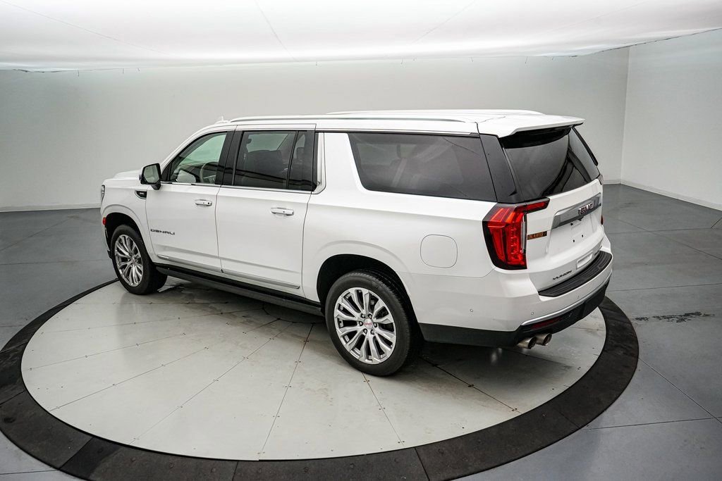 Used 2024 GMC Yukon XL Denali w/ Denali Reserve Package image 3