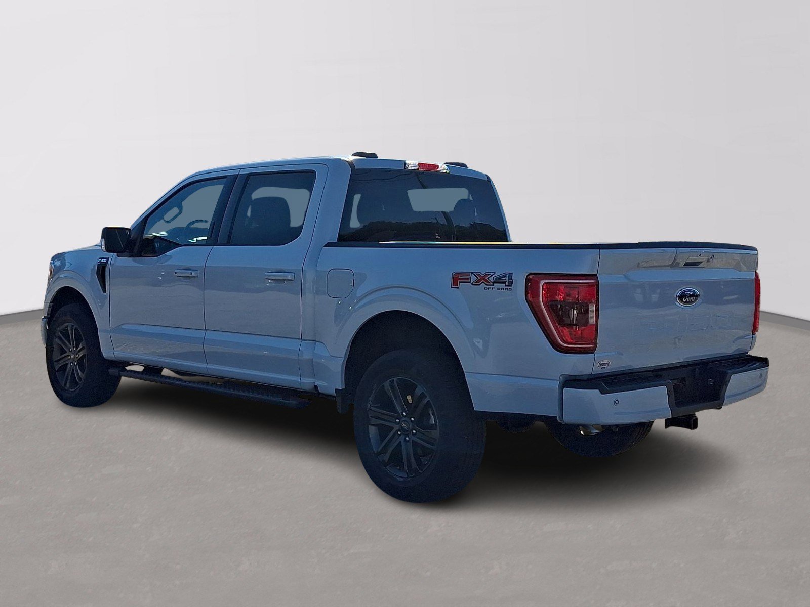 Certified 2022 Ford F150 XLT w/ Equipment Group 302A High AWD/4WD image 4