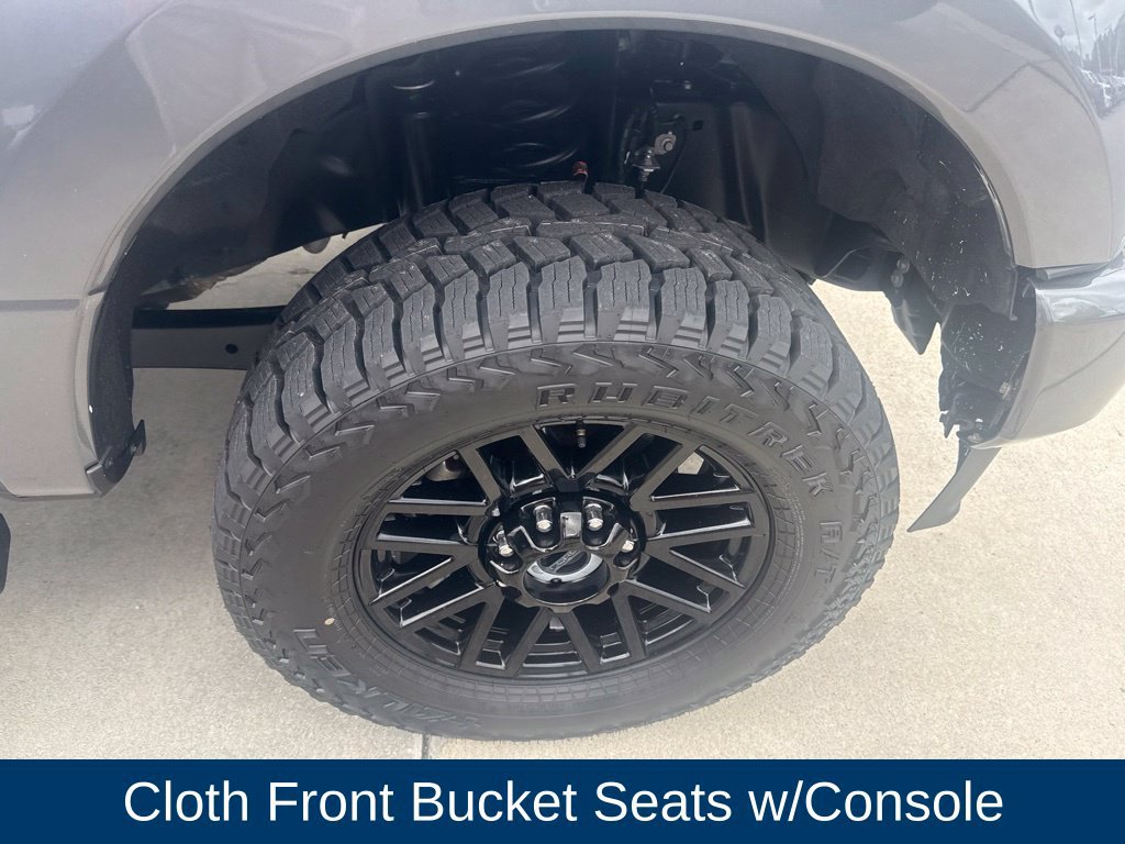 Certified 2022 Ford F250 XLT w/ Black Appearance Package AWD/4WD image 8