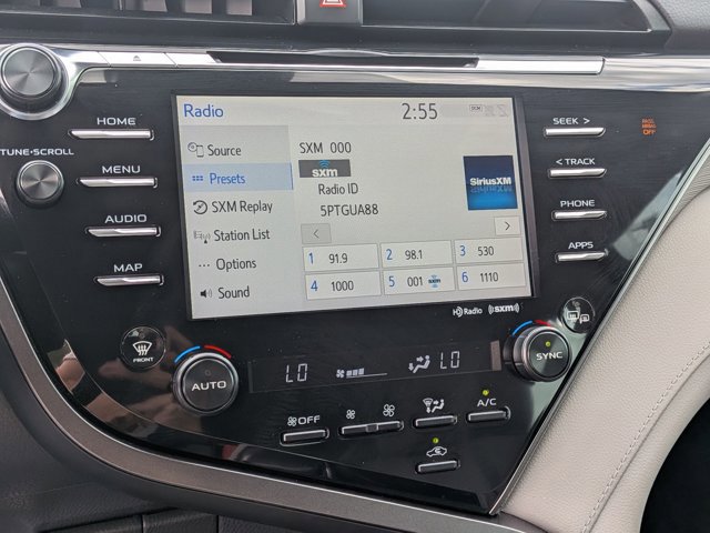 Used 2019 Toyota Camry SE w/ Audio Package FWD image 21