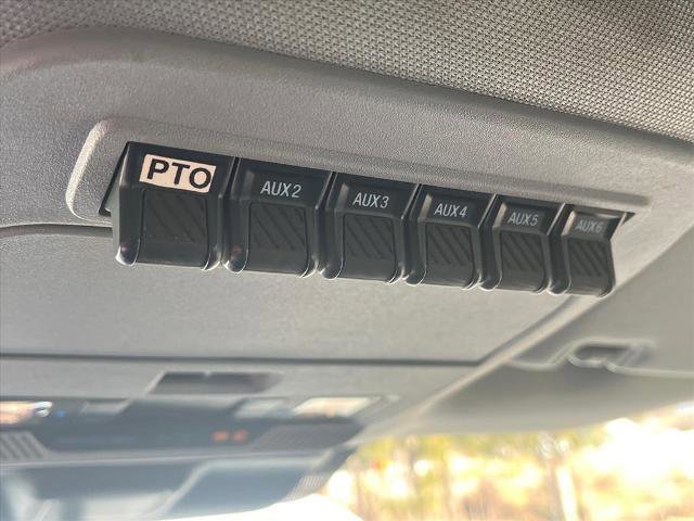 Certified 2024 Ford F550 4x4 Crew Cab Super Duty image 18