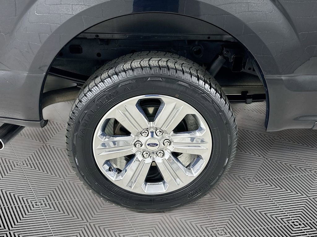 Certified 2019 Ford F150 XLT w/ Equipment Group 302A Luxury AWD/4WD image 20