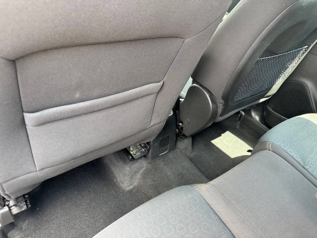 Used 2018 Chevrolet Trax LS AWD/4WD image 17