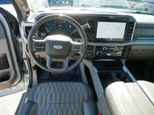 Certified 2025 Ford F450 Platinum w/ Platinum Plus Package AWD/4WD image 16