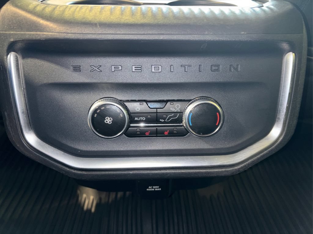 Certified 2025 Ford Expedition Platinum w/ Stealth Appearance Package AWD/4WD image 33