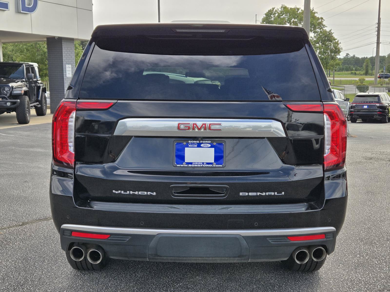 Used 2024 GMC Yukon XL Denali w/ Max Trailering Package AWD/4WD image 9