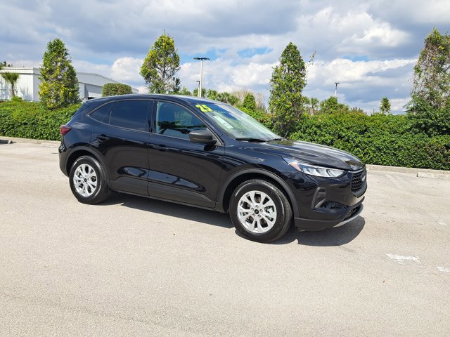 Certified 2025 Ford Escape Active image 7