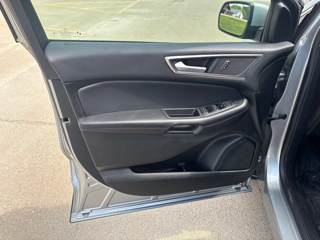 Certified 2024 Ford Edge SEL w/ Convenience Package AWD/4WD image 12